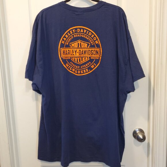 World Headquarters Harley-Davidson Milwaukee, WI – 3XL - Picture 2 of 5